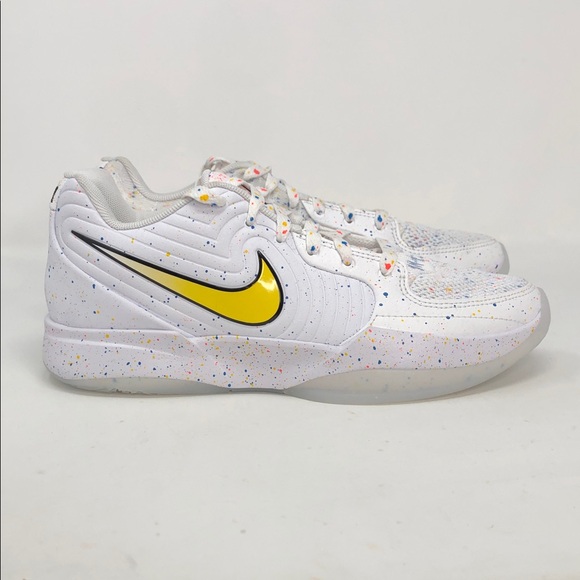 Athletic_Shoes